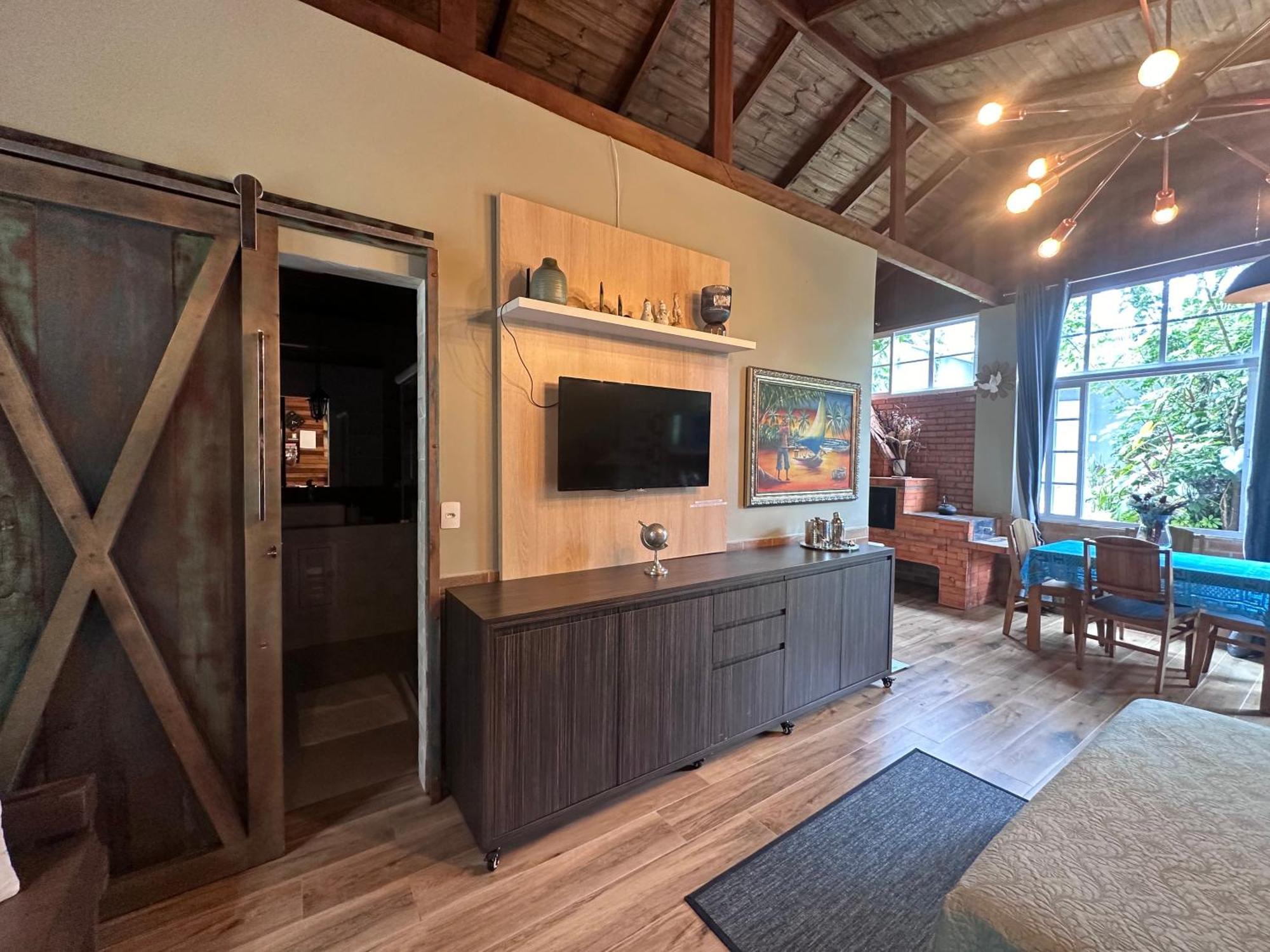 Casa de férias Arthi - Lindo Loft Recanto Dos Passarinhos Com Hidromassagem! Balneario Camboriu
